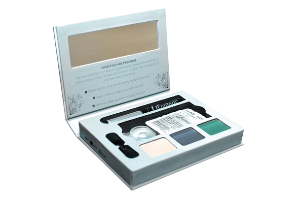 Glamour-Box farbige Kontaktlinsen und Make up