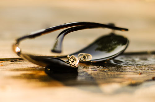 Sonnenbrille und Kontaktlinsen